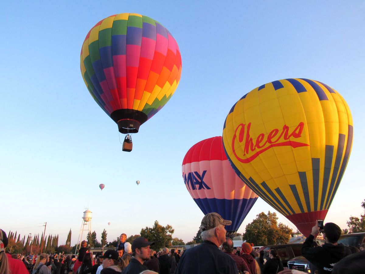 Balloon Launching at ClovisFest