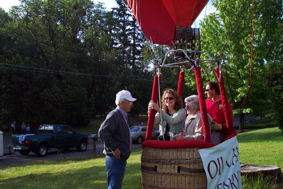 Passengers and Land Owner in Grants Pass