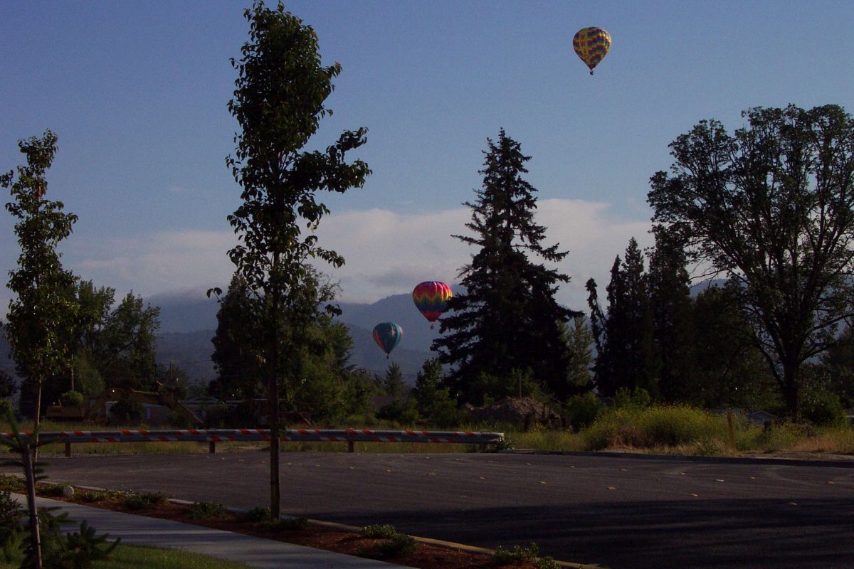 Balloons Flying Grants Pass